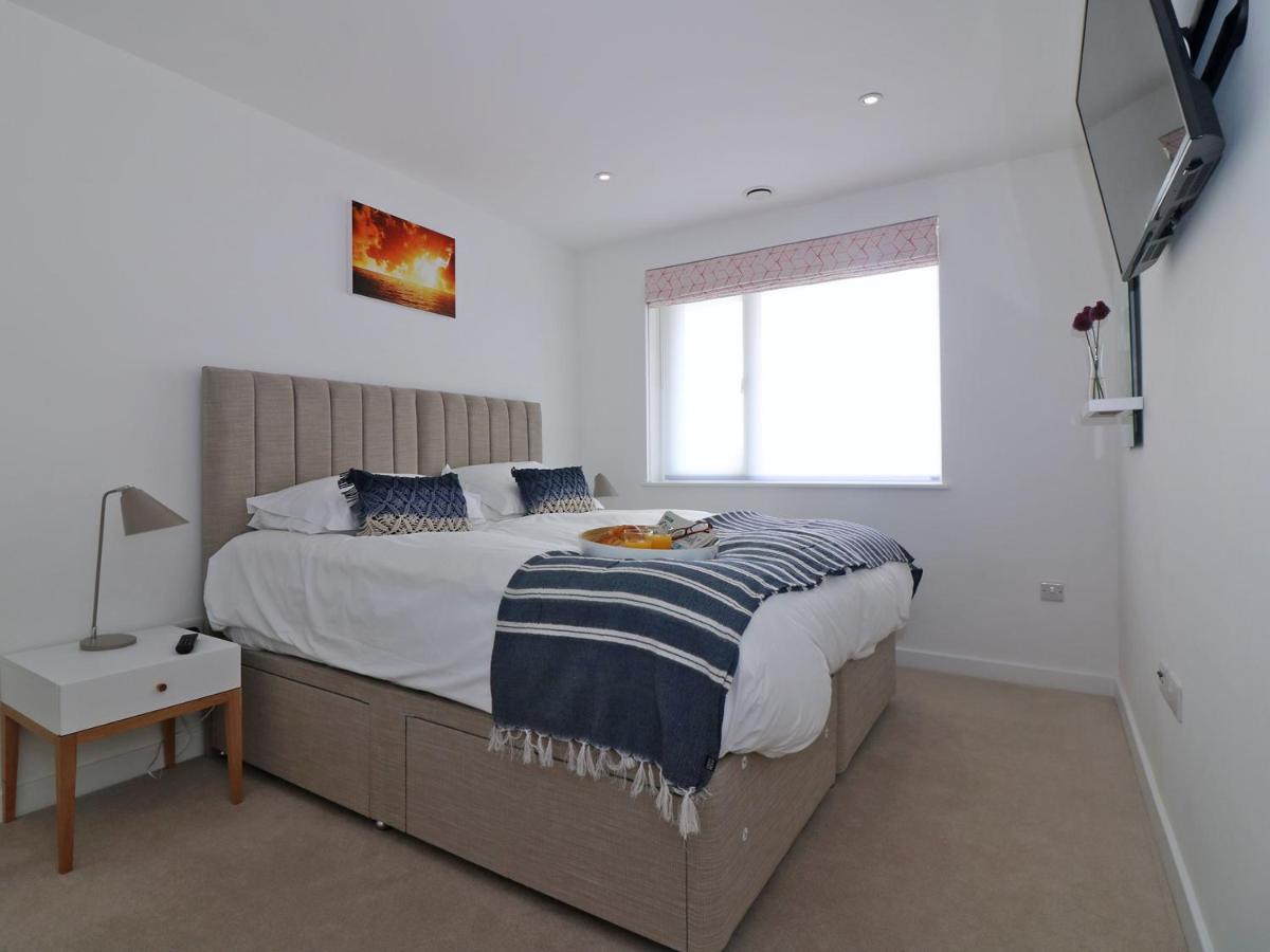 Saltwater Apartment New Quay Екстериор снимка