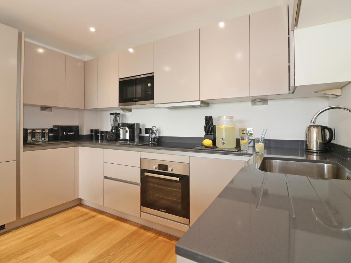 Saltwater Apartment New Quay Екстериор снимка